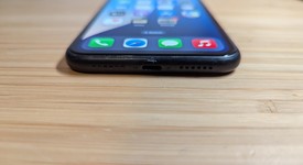 Good
													Apple iPhone Xr - Verizon, Black, 64 GB, A1984, photo 3 of 14