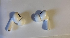 Used
													Apple AirPods Pro 2 - USB-C, photo 3 of 3