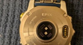 Good
													Garmin epix Gen 2 - White, Sapphire, photo 3 of 11