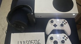 Good
													Xbox Series S (2020) - White, 512 GB, photo 1 of 5