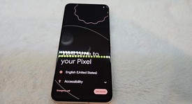 Mint
													Google Pixel 8 - Unlocked, Rose, 128 GB, 8 GB, G9BQD, Sub-6 5G, photo 1 of 5