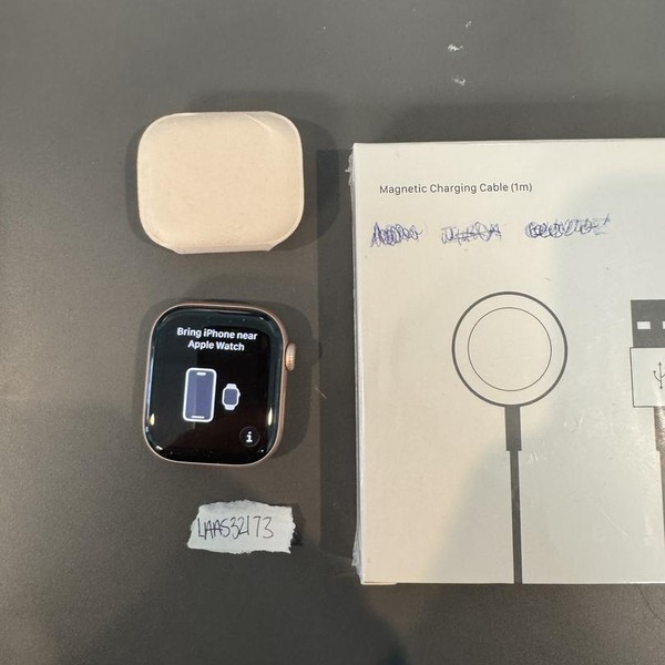 Apple Watch Series 11 42mm - Rose Gold, A3331 - GPS, Aluminum