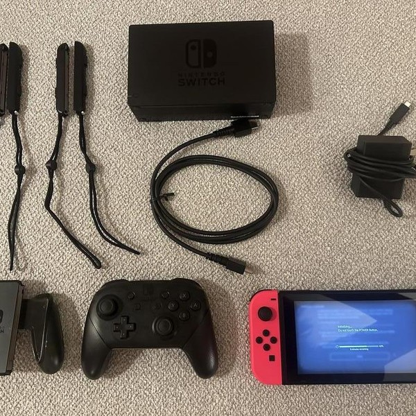 Nintendo Switch - 32 GB, Red & Blue