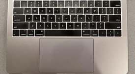 Good
													MacBook Pro 2018 (With Touch Bar) - 13" - I5, Gray, 512 GB, 16 GB, photo 2 of 7