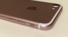 Good
													Apple iPhone 7 - Unlocked, Rose Gold, 32 GB, A1778, GSM, photo 2 of 9