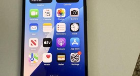 Mint
													Apple iPhone 13 - Unlocked, Midnight, 128 GB, A2482, photo 4 of 10