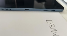 Fair
													Apple iPad Air 5th Gen - Wi-Fi, Blue, 64 GB, A2588, photo 4 of 4