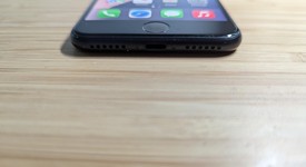 Good
													Apple iPhone SE 3rd Gen 2022 - Unlocked, Midnight, 128 GB, A2595, photo 3 of 13