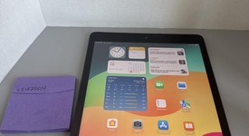 Good
													Apple iPad 9th Gen - Wi-Fi, Gray, 64 GB, A2602, photo 1 of 5