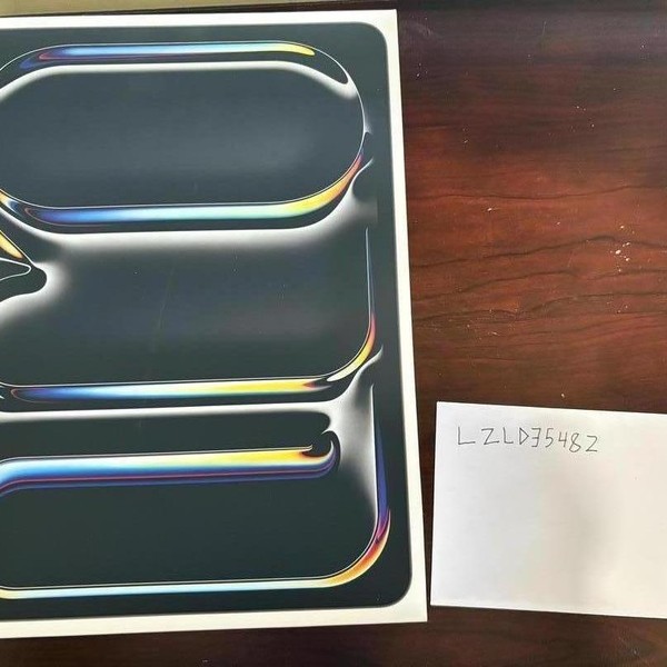 Apple iPad Pro 13 inch (M4) 2024 - Wi-Fi, 256 GB, Black, 8 GB, A2925, Standard Glass