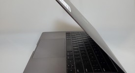 Mint
													MacBook Pro 2018 (With Touch Bar) - 13" - I5, Gray, 1 TB, 16 GB, photo 2 of 4