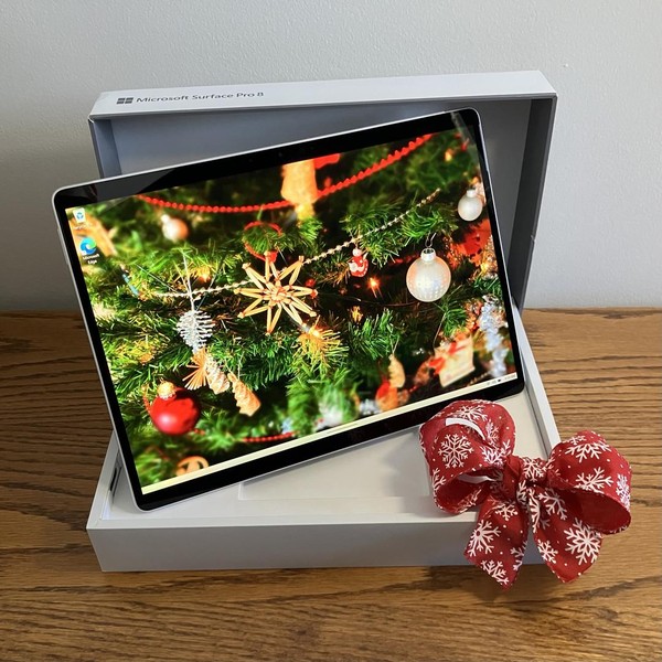 Microsoft Surface Pro 8 - I5, Platinum, 256 GB, 8 GB