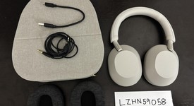 Used
													Sony WH-1000XM5 - Silver, photo 1 of 5
