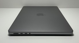 Mint
													MacBook Pro 2021 - 14" - Apple M1 Pro 8-core, Gray, 512 GB, 16 GB, photo 3 of 6