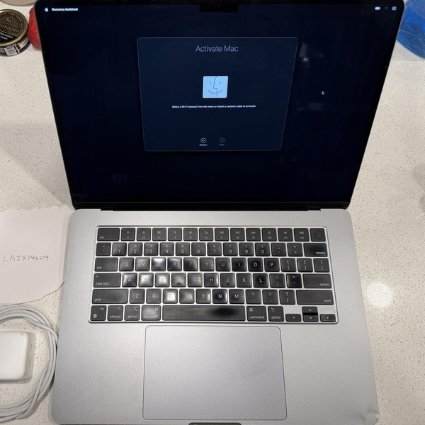 MacBook Air 2023 (M2) - 15 inch - 256 GB, Silver, 8 GB, Apple M2