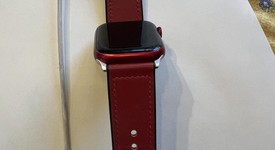 Good
													Apple Watch Series 7 45mm - Unlocked, Red, A2477 - Cellular, Aluminum, photo 4 of 7