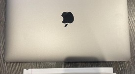 Good
													MacBook Air 2019 - 13" - I5, Gray, 256 GB, 8 GB, photo 5 of 6