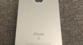 Good
													Apple iPhone SE 1st Gen 2016 - AT&T, Grey, 32 GB, A1662, Prepaid, photo 2 of 7