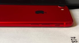 Good
													Apple iPhone 8 - Unlocked, Red, 64 GB, A1863, photo 2 of 7