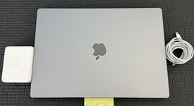 Good
													MacBook Pro 2021 - 16" - Apple M1 Pro 10-core, Gray, 512 GB, 32 GB, photo 3 of 8