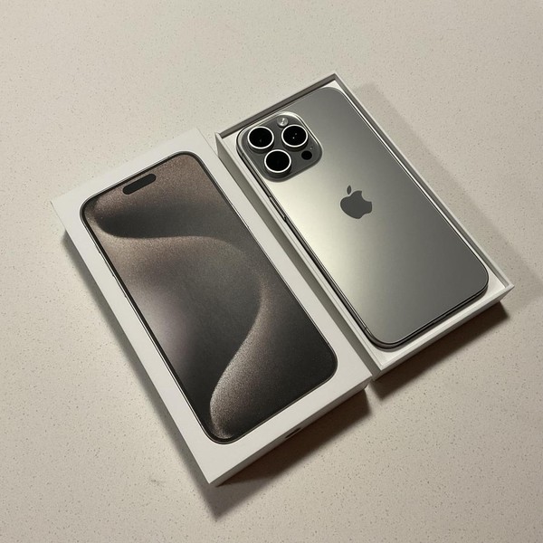 Apple iPhone 15 Pro Max - Unlocked, 256 GB, Natural, A2849