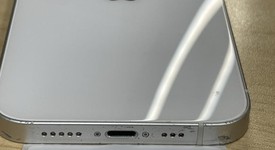 Fair
													Apple iPhone 12 - Unlocked Non-US, White, 128 GB, A2402, photo 4 of 6