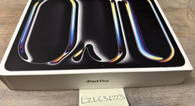 Mint
													Apple iPad Pro 13" (M4) 2024 - Wi-Fi, Black, 256 GB, 8 GB, A2925, Standard Glass, photo 1 of 10