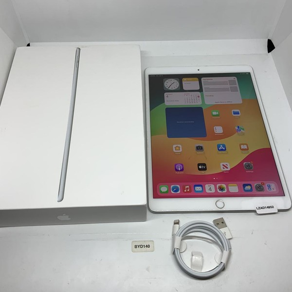 Apple iPad Air 3rd Gen - Wi-Fi, Silver, 64 GB