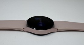 Good
													Samsung Galaxy Watch4 - Unlocked, Gold, 40mm, photo 5 of 6