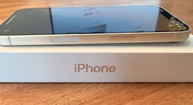 Mint
													Apple iPhone 13 - AT&T, Starlight, 128 GB, A2482, photo 5 of 7