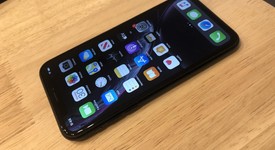 Mint
													Apple iPhone Xr - Verizon, Black, 64 GB, A1984, photo 4 of 7
