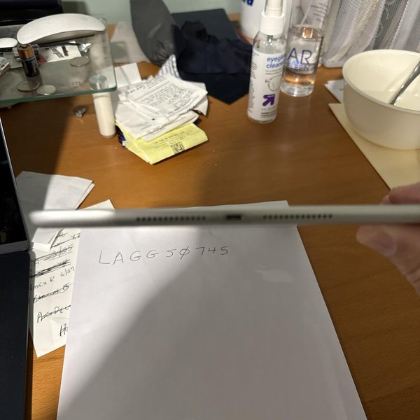 Apple iPad (8th Gen) - Wi-Fi, 32 GB, Silver, A2270
