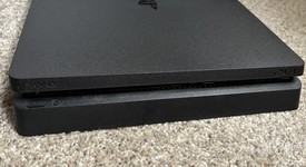 Mint
													PlayStation 4 Slim - Black, 1 TB, photo 5 of 10