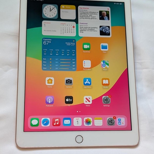 Apple iPad (6th Gen) - Wi-Fi, 128 GB, Gold, A1893