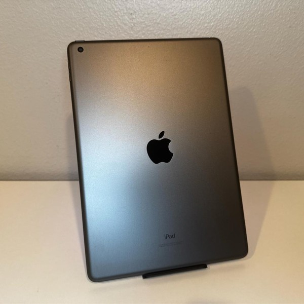 Apple iPad 8th Gen - Wi-Fi, 32 GB, Gray, A2270