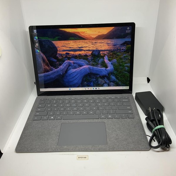 Microsoft Surface Laptop 3 - 128 GB, Platinum, 8 GB, Intel Core i5, 13.5 inch