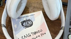 Used
													Beats Studio Pro - Sandstone, photo 3 of 3