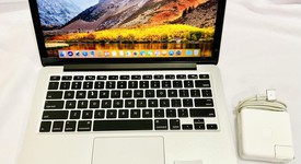 Good
													MacBook Pro 2015 (Retina) - 13" - Silver, 256 GB, 8 GB, photo 1 of 9