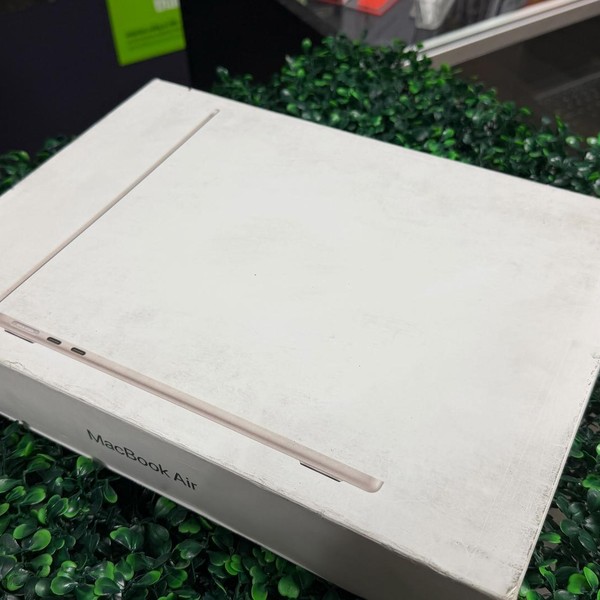 MacBook Air 2024 (M3) - 13 inch - 256 GB, Starlight, 8 GB, Apple M3, 8-core GPU