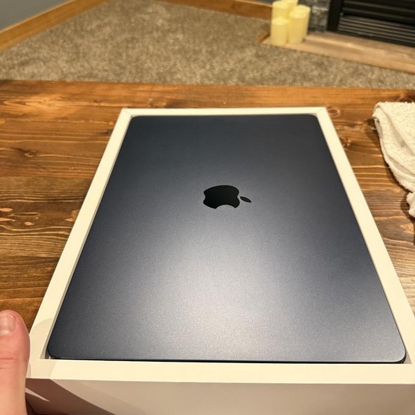 MacBook Air 2025 (M4) - 15 inch - 256 GB, Midnight, 16 GB, Apple M4