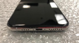Mint
													Apple iPhone Xs Max - Unlocked, Silver, 512 GB, A1921, photo 3 of 7