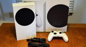 Good
													Xbox Series S (2020) - White, 512 GB, photo 3 of 6