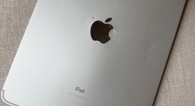 Fair
													Apple iPad Pro 11" 2018 - AT&T, Silver, 64 GB, A2013, photo 3 of 4