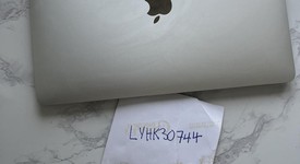 Good
													MacBook Pro 2020 - 13" - I5, Silver, 512 GB, 16 GB, photo 5 of 9