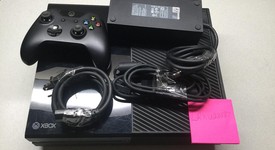 Good
													Xbox One (2013) - Black, 500 GB, photo 1 of 5