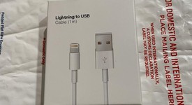 Good
													Apple iPhone Xs Max - T-Mobile, Gold, 256 GB, A1921, photo 4 of 4