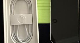 Mint
													Apple iPhone 16e - AT&T, White, 128 GB, A3212, photo 2 of 7