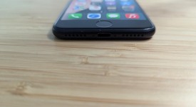 Good
													Apple iPhone SE 3rd Gen 2022 - Unlocked, Midnight, 64 GB, A2595, photo 3 of 13