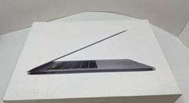 Good
													MacBook Pro 2018 (With Touch Bar) - 15" - I7, Gray, 512 GB, 16 GB, photo 1 of 11