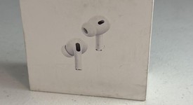 New
													Apple AirPods Pro 2 - USB-C, photo 1 of 3